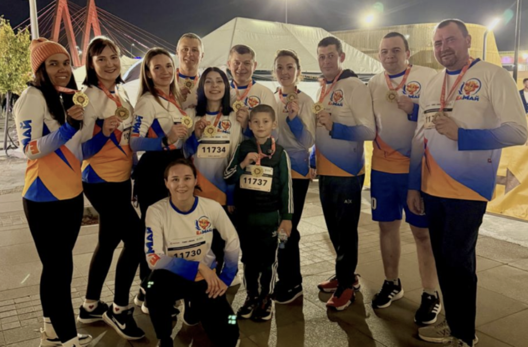 Команда «ЕлМай» закрыла беговой сезон участием в Казанском национальном полумарафоне 2025