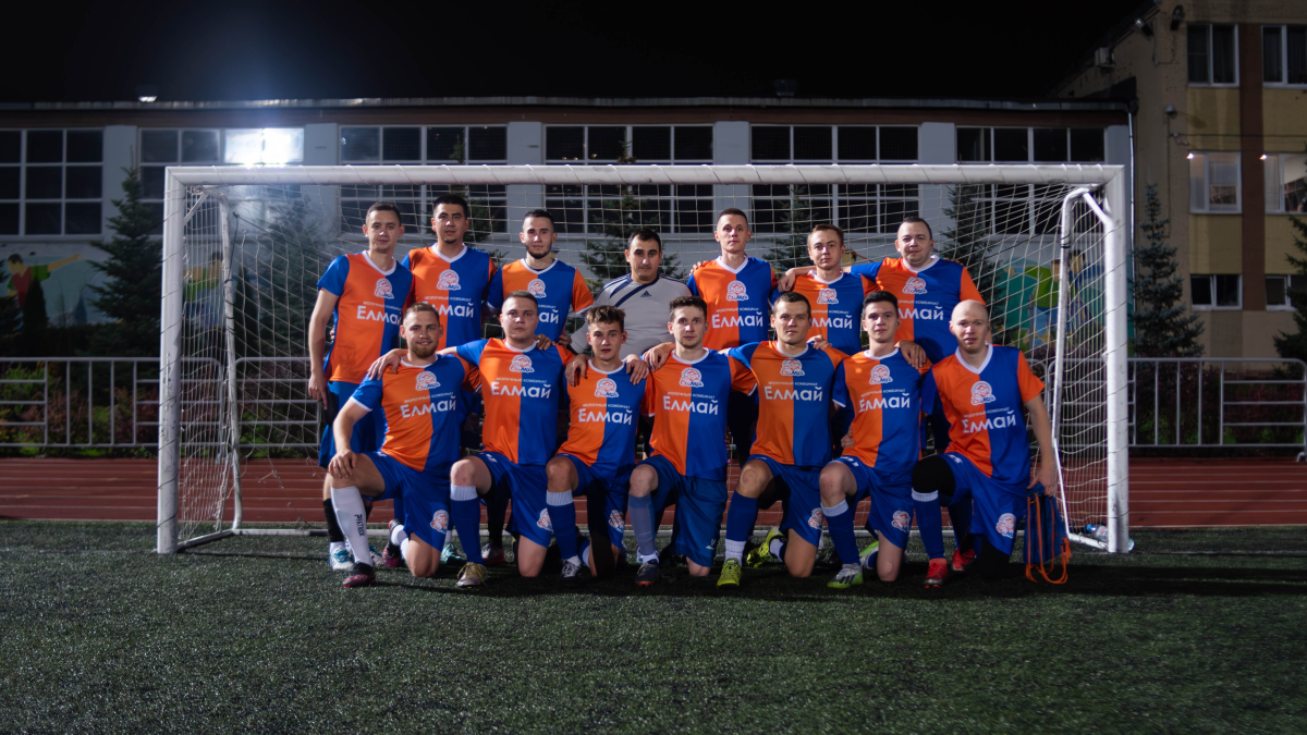 Футбольная команда «ЕлМай» — вторая на Чемпионате 8х8 Открытой любительской лиги 