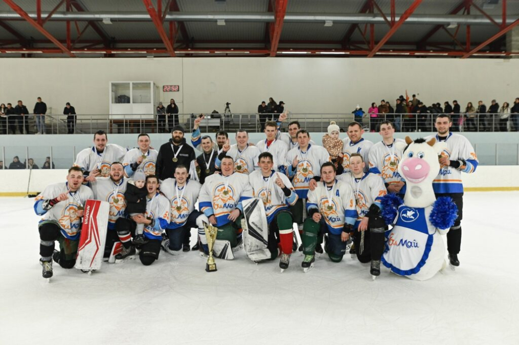 Хоккейная команда ЕлМай» стала чемпионом Дивизиона С в ПЛХЛ!